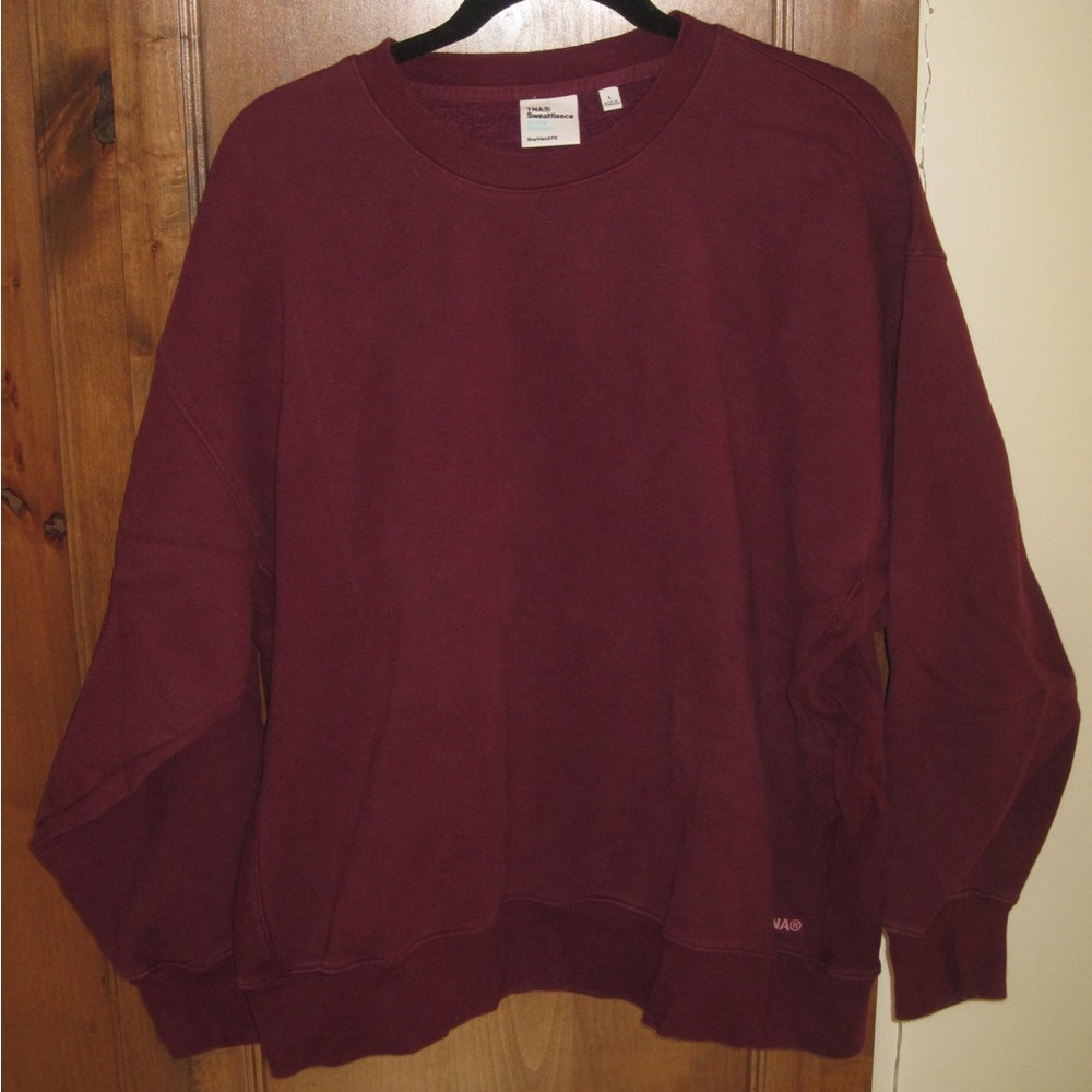 Aritzia tna maroon crewneck